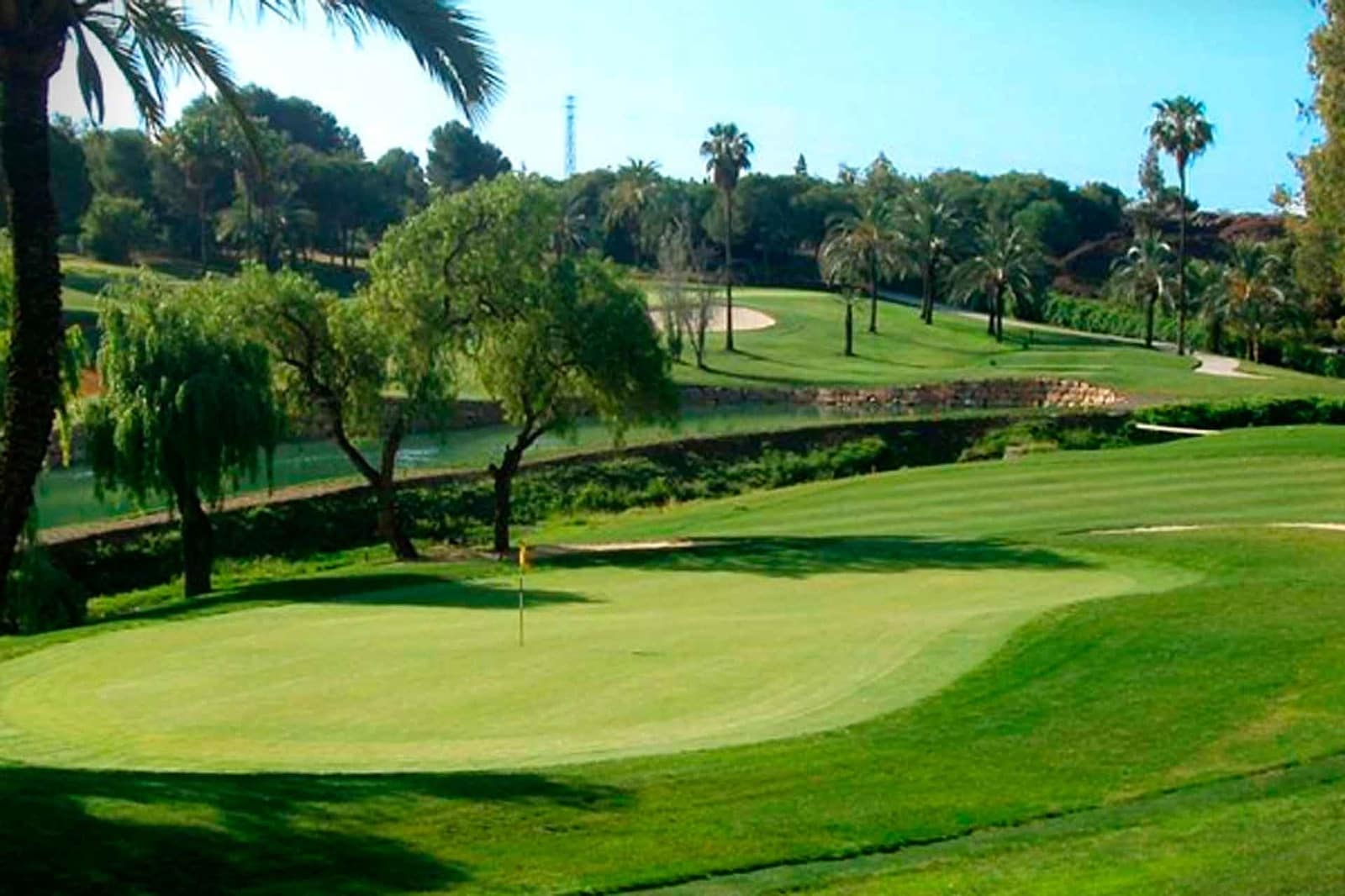 4 Zimmer Villa zu verkaufen in Estepona mit Pool - 2.750.000 € (Ref: 10085952)