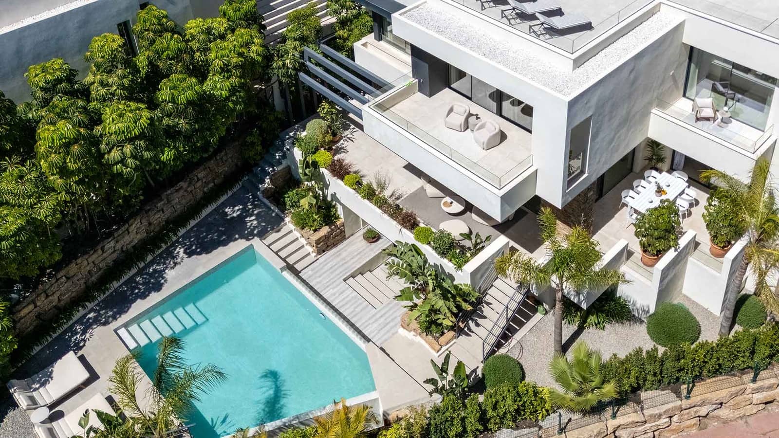 4 Zimmer Villa zu verkaufen in Estepona mit Pool - 2.750.000 € (Ref: 10085952)