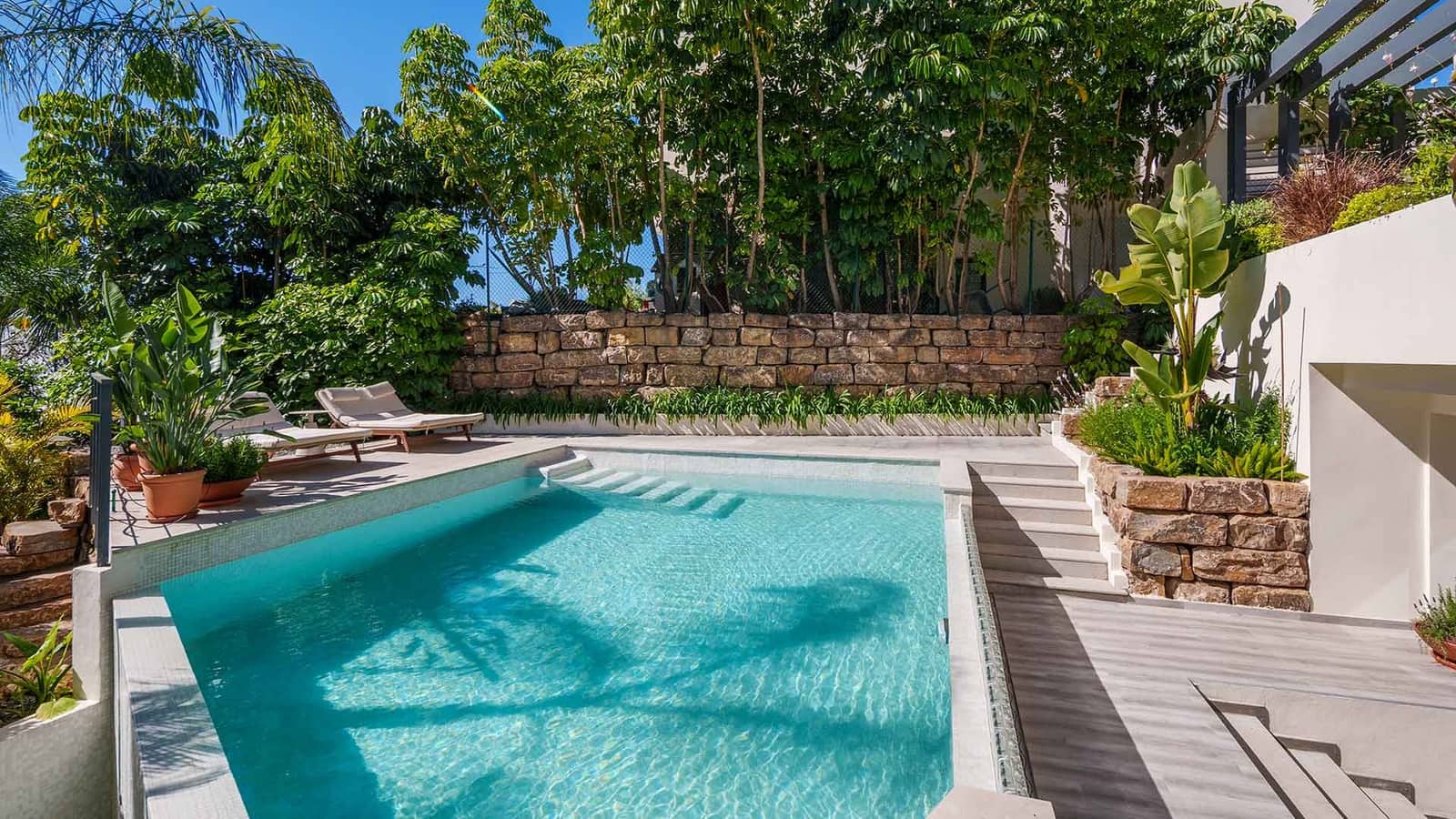 4 Zimmer Villa zu verkaufen in Estepona mit Pool - 2.750.000 € (Ref: 10085952)