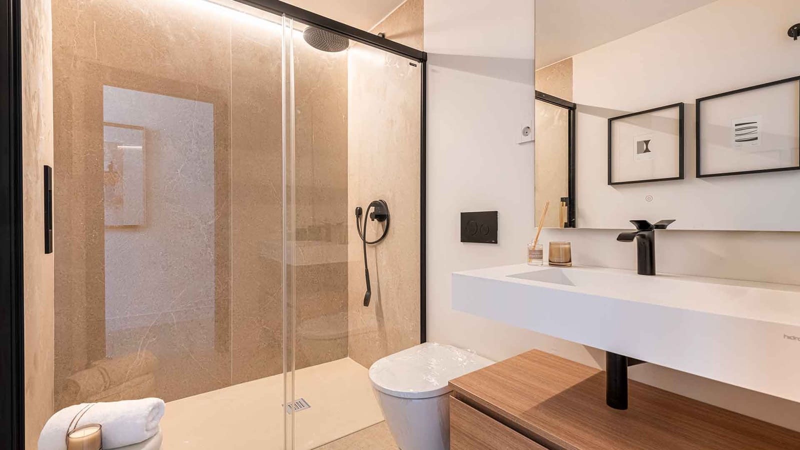 3 quarto Moradia para venda em La Cala de Mijas com piscina - 1 889 000 € (Ref: 10098204)