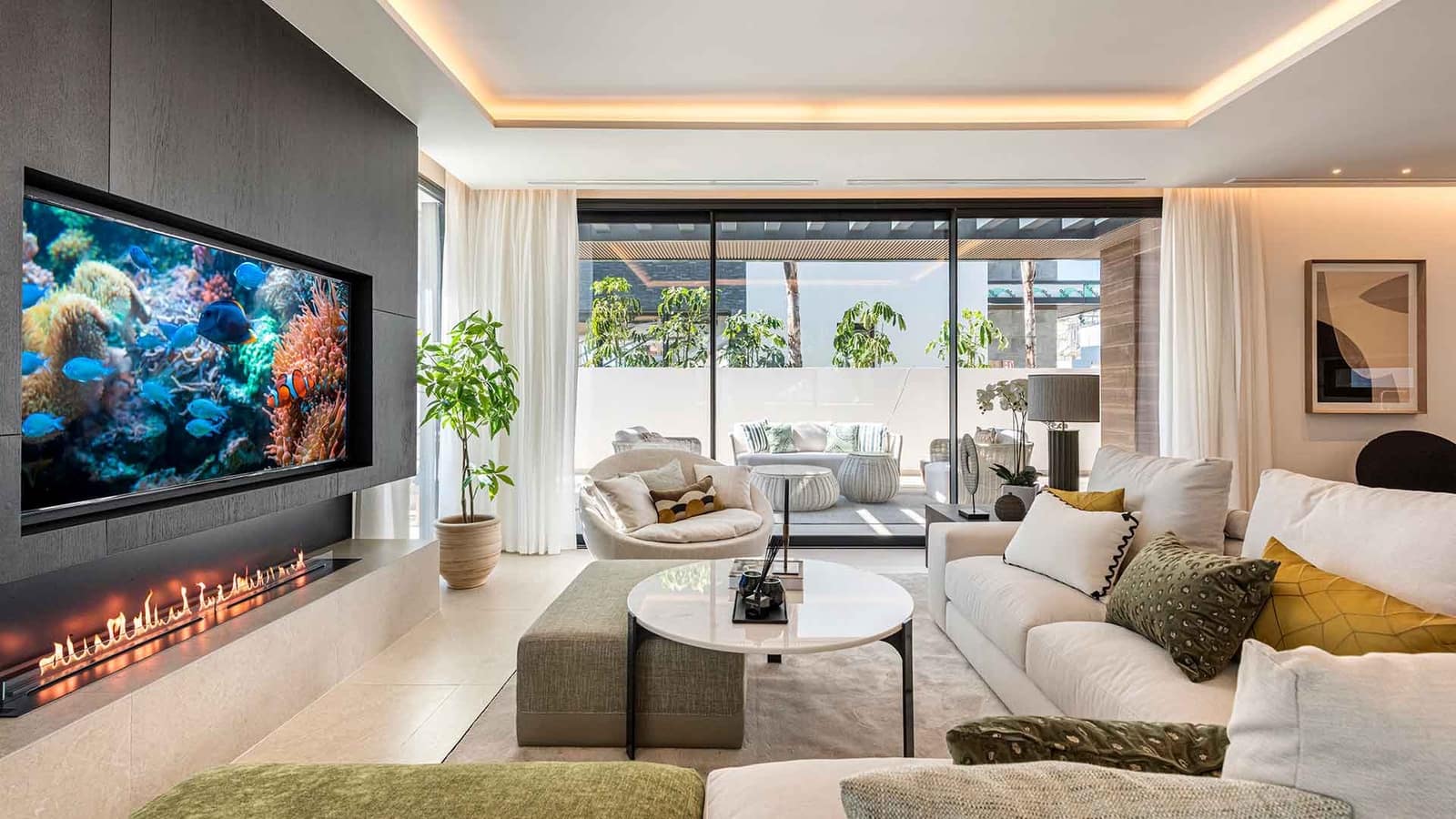 3 quarto Moradia para venda em La Cala de Mijas com piscina - 1 889 000 € (Ref: 10098204)