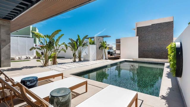 3 quarto Moradia para venda em La Cala de Mijas, Mijas com piscina - 1 889 000 € (Ref: 10098204)