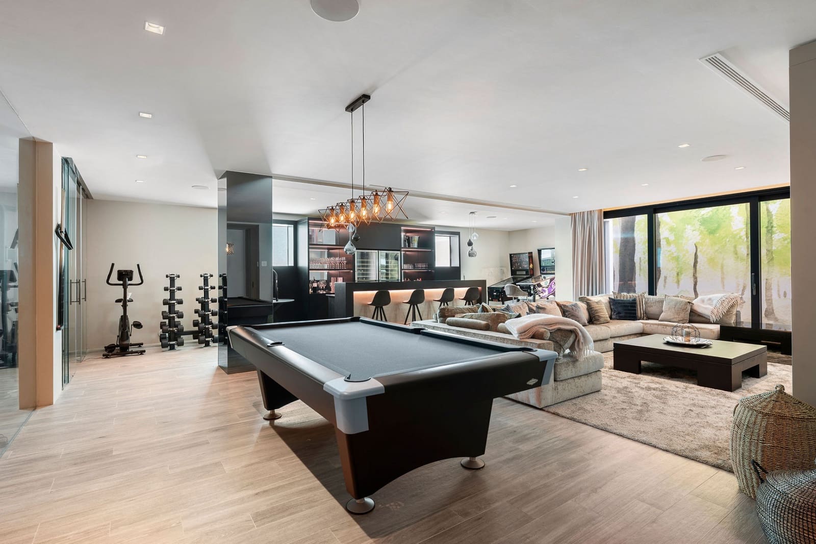 5 slaapkamer Villa te koop in Golden Mile met zwembad - € 5.650.000 (Ref: 10098205)