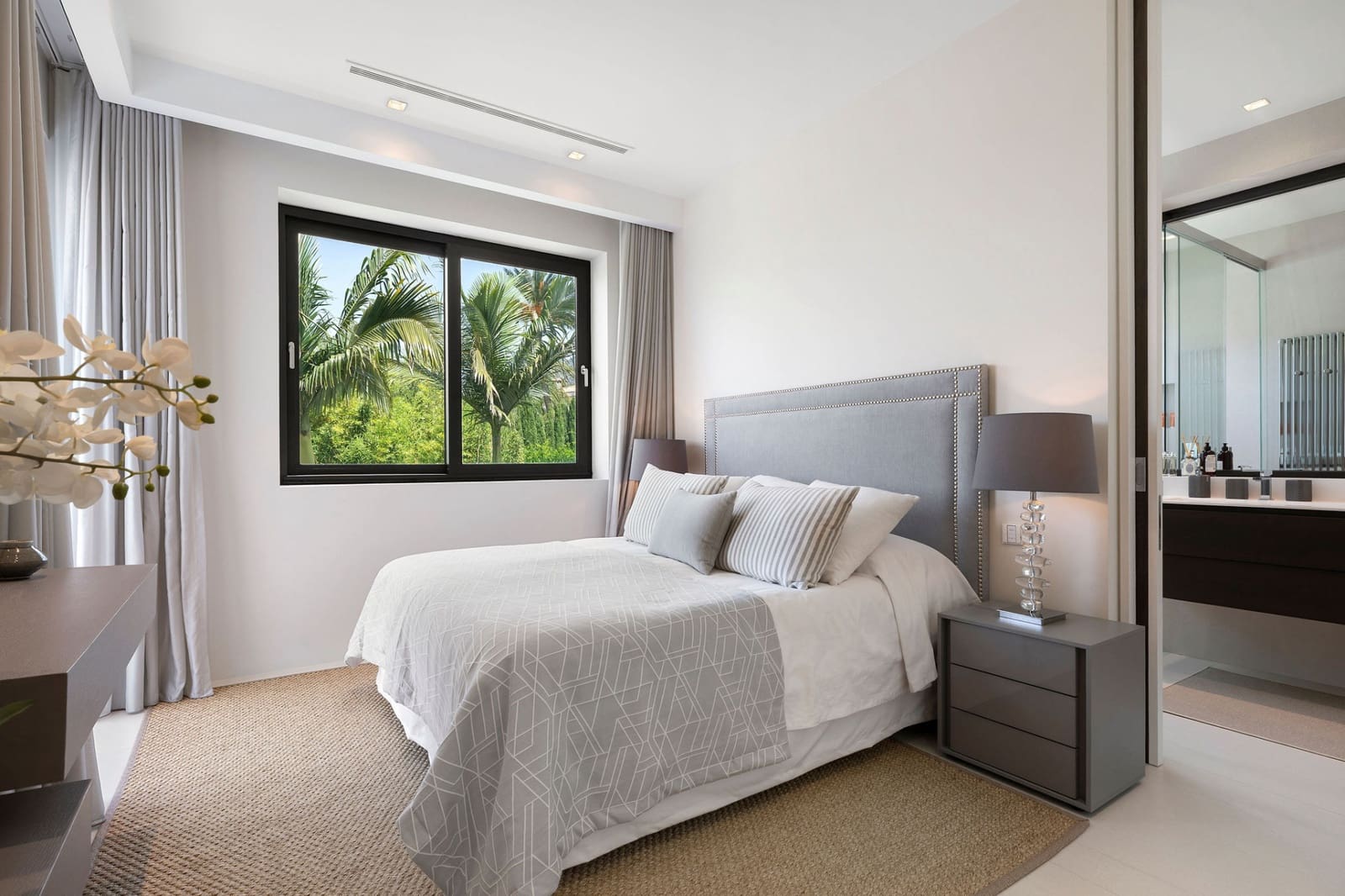 5 slaapkamer Villa te koop in Golden Mile met zwembad - € 5.650.000 (Ref: 10098205)
