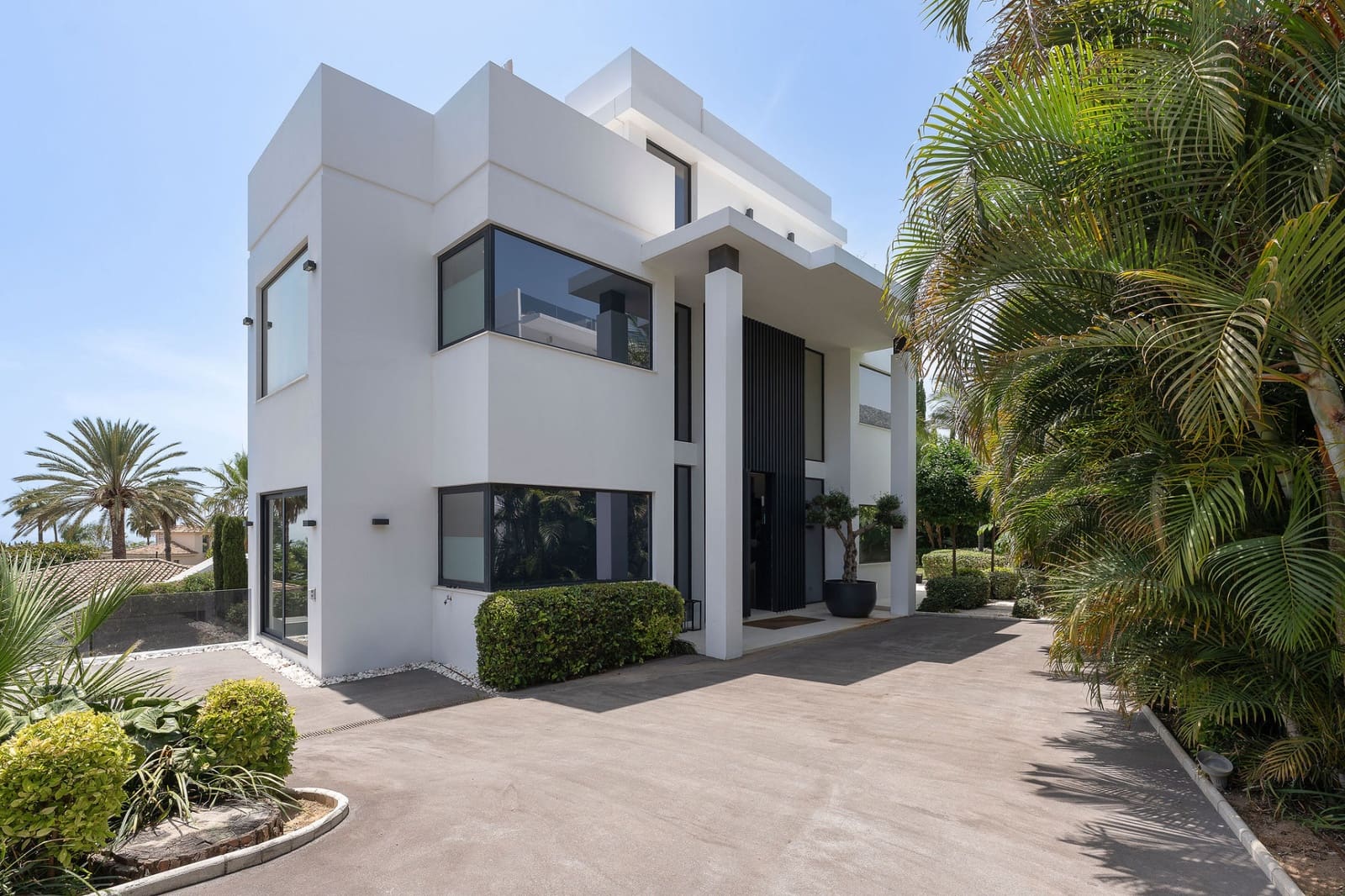 5 slaapkamer Villa te koop in Golden Mile met zwembad - € 5.650.000 (Ref: 10098205)