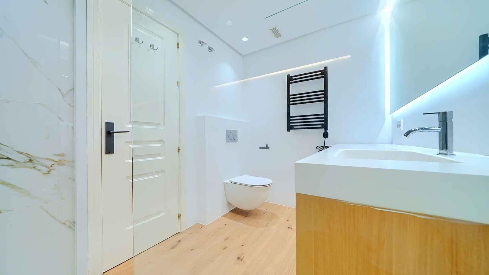 4 bedroom Townhouse for sale in Golden Mile with pool garage - € 1,950,000 (Ref: 10109405)