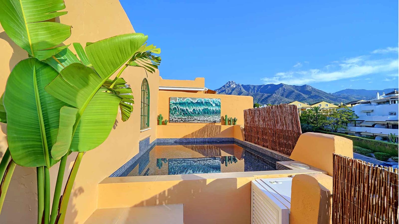 4 bedroom Townhouse for sale in Golden Mile with pool garage - € 1,950,000 (Ref: 10109405)