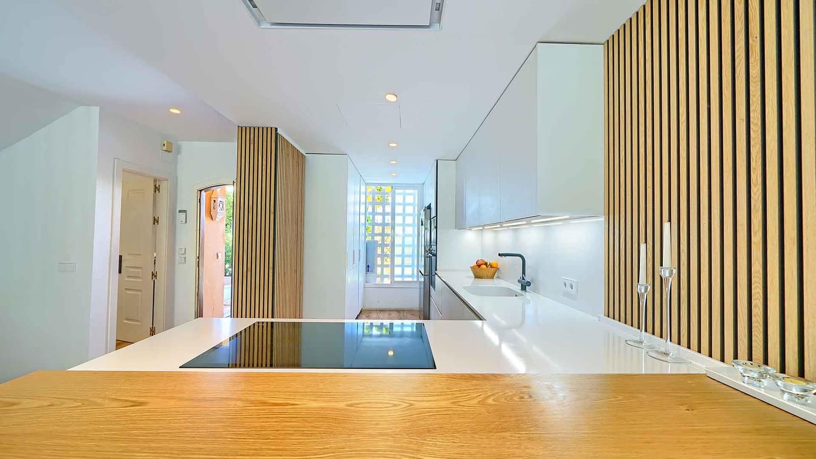 4 bedroom Townhouse for sale in Golden Mile with pool garage - € 1,950,000 (Ref: 10109405)