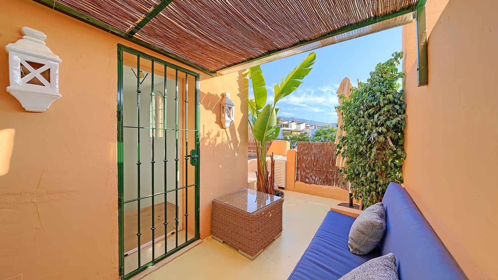 4 bedroom Townhouse for sale in Golden Mile with pool garage - € 1,950,000 (Ref: 10109405)