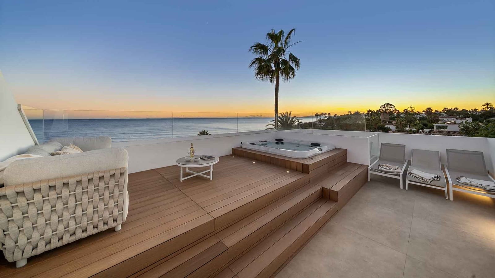 5 bedroom Villa for sale in Estepona with pool garage - € 5,750,000 (Ref: 10115645)