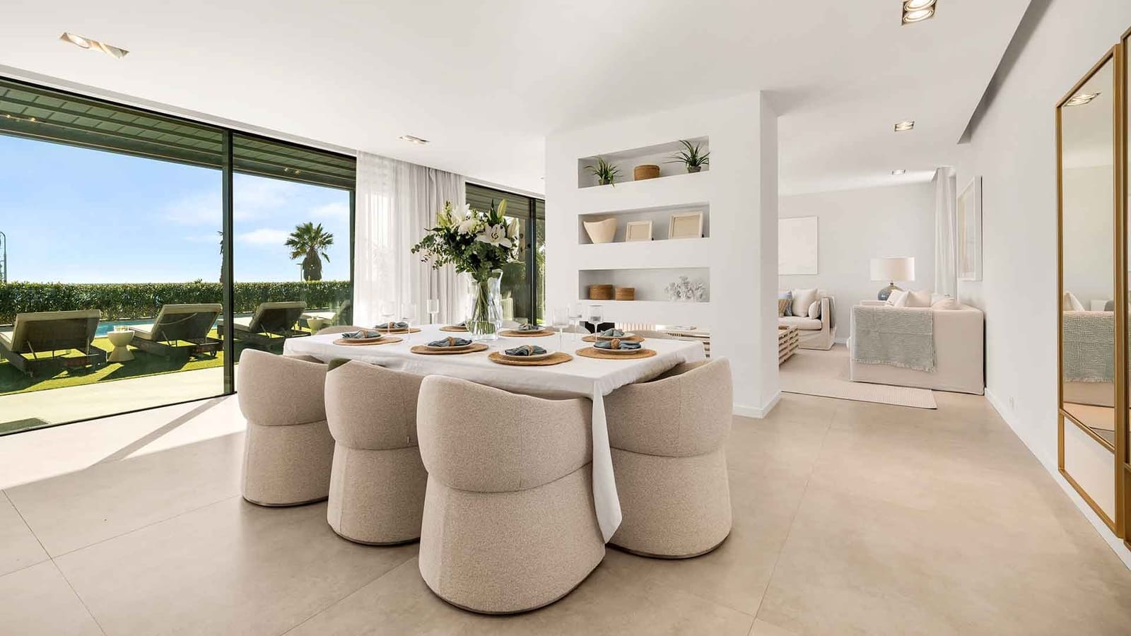 5 bedroom Villa for sale in Estepona with pool garage - € 5,750,000 (Ref: 10115645)