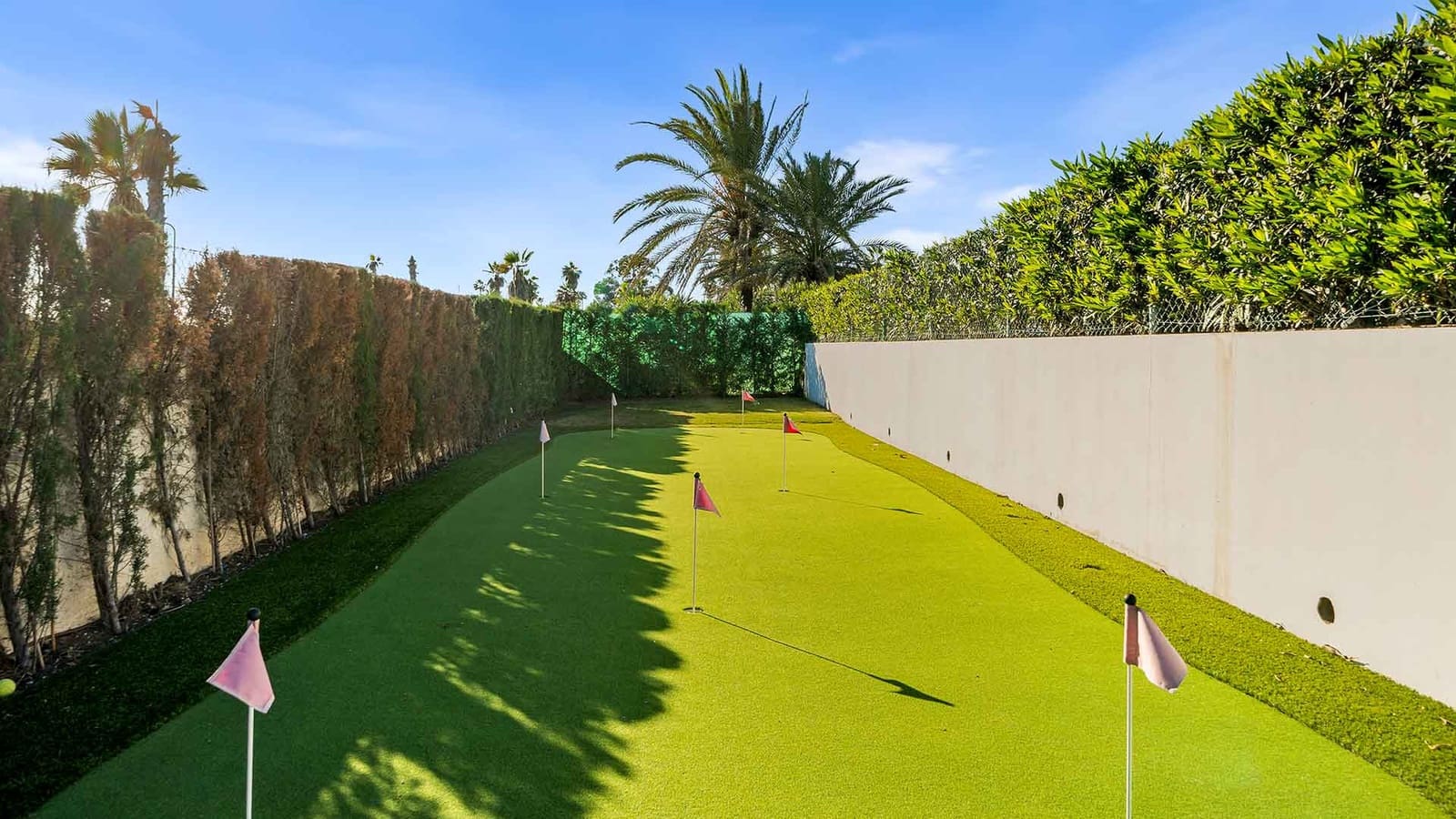 5 bedroom Villa for sale in Estepona with pool garage - € 5,750,000 (Ref: 10115645)
