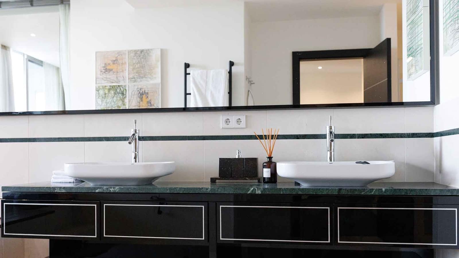 3 Zimmer Doppelhaus zu verkaufen in Golden Mile mit Pool Garage - 3.800.000 € (Ref: 10119718)