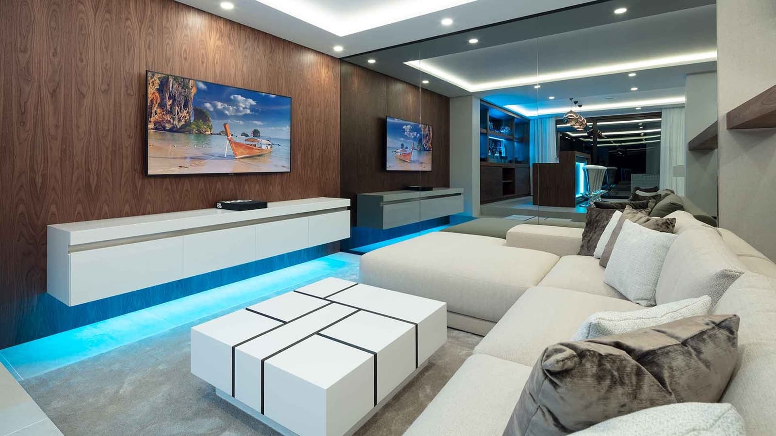 Chalet de 5 habitaciones en Nueva Andalucia en venta con piscina garaje - 5.500.000 € (Ref: 10119719)