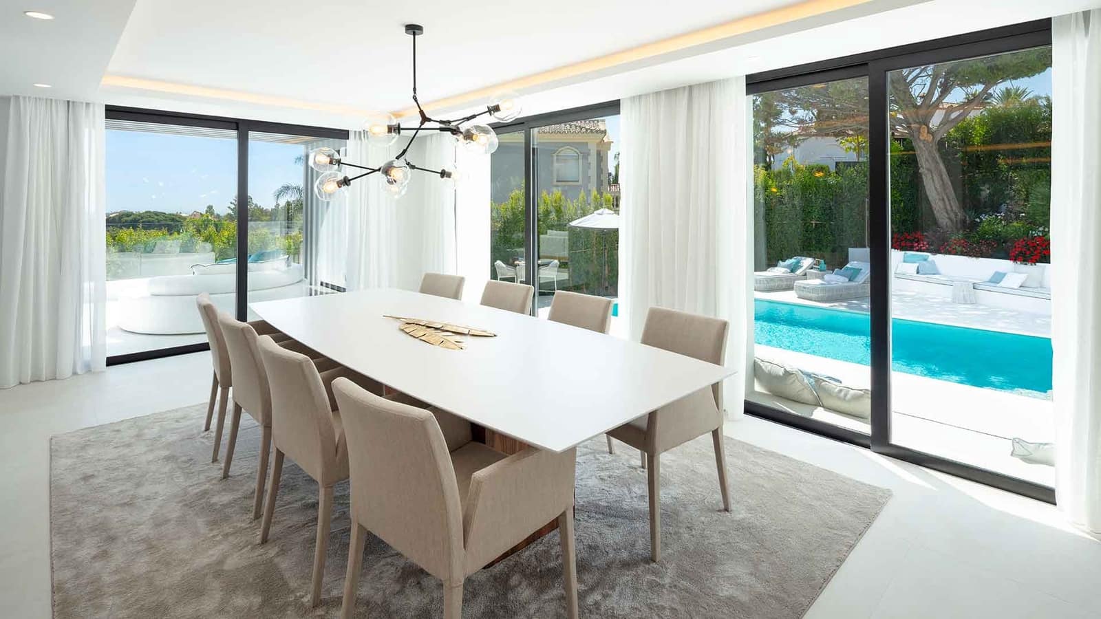 Chalet de 5 habitaciones en Nueva Andalucia en venta con piscina garaje - 5.500.000 € (Ref: 10119719)