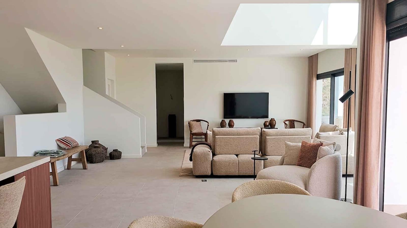 5 bedroom Villa for sale in Benahavis with pool garage - € 3,875,000 (Ref: 10129078)