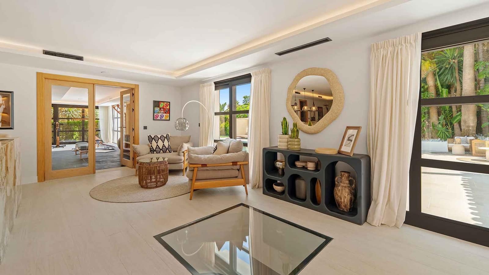 6 sypialnia Willa na sprzedaż w Nueva Andalucia z basenem garażem - 9 980 000 € (Ref: 10135954)