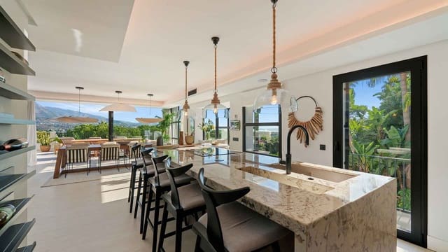6 Zimmer Villa zu verkaufen in Nueva Andalucía Centro, Marbella mit Pool Garage - 9.980.000 € (Ref: 10135954)