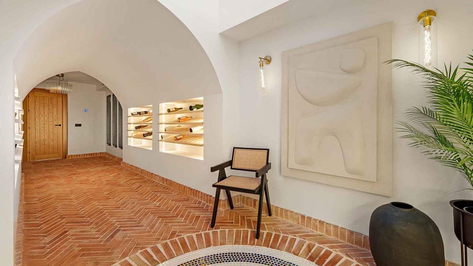 6 sypialnia Willa na sprzedaż w Nueva Andalucia z basenem garażem - 9 980 000 € (Ref: 10135954)