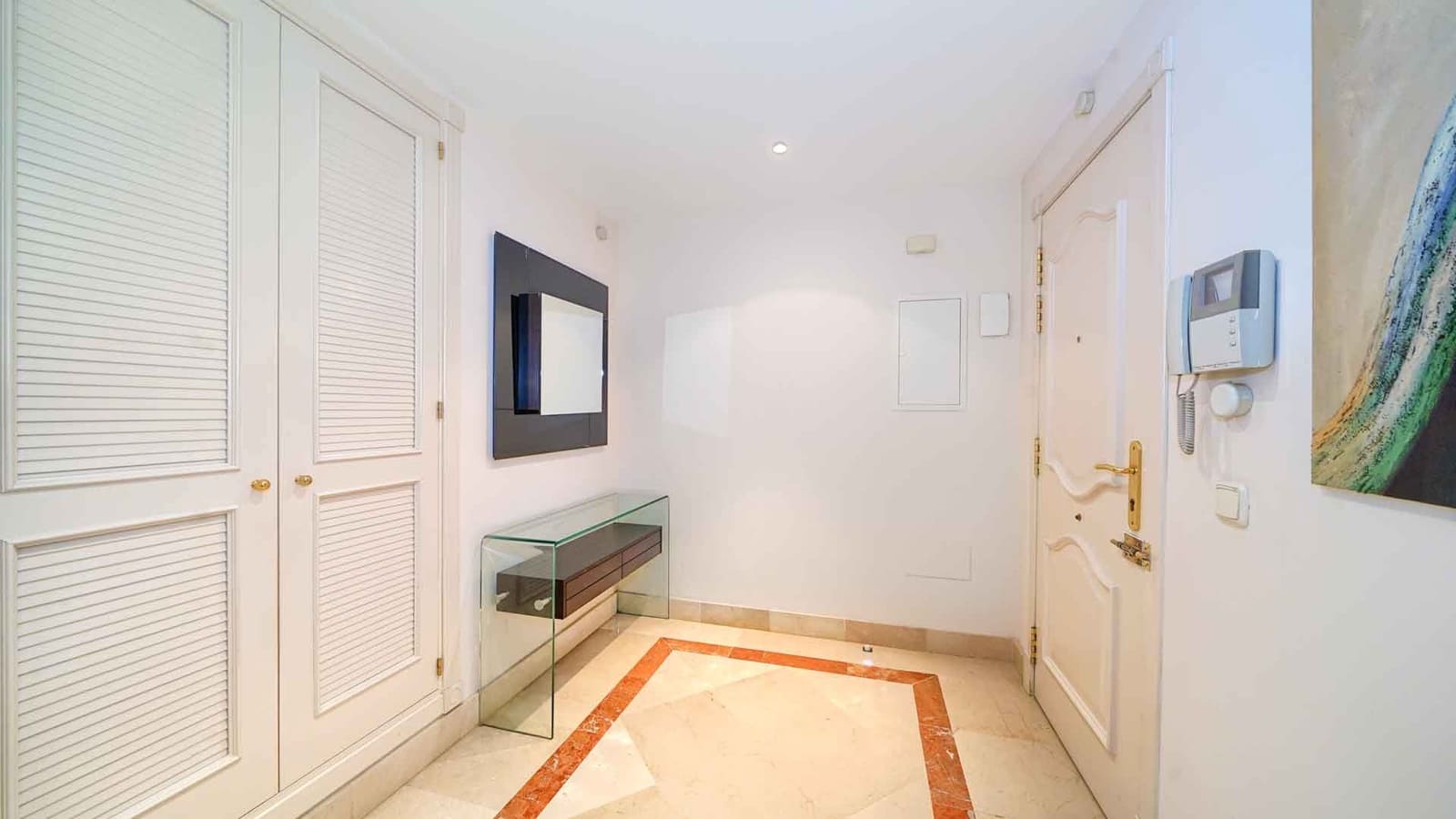 2 sypialnia Apartament na sprzedaż w Golden Mile z basenem garażem - 990 000 € (Ref: 10154941)