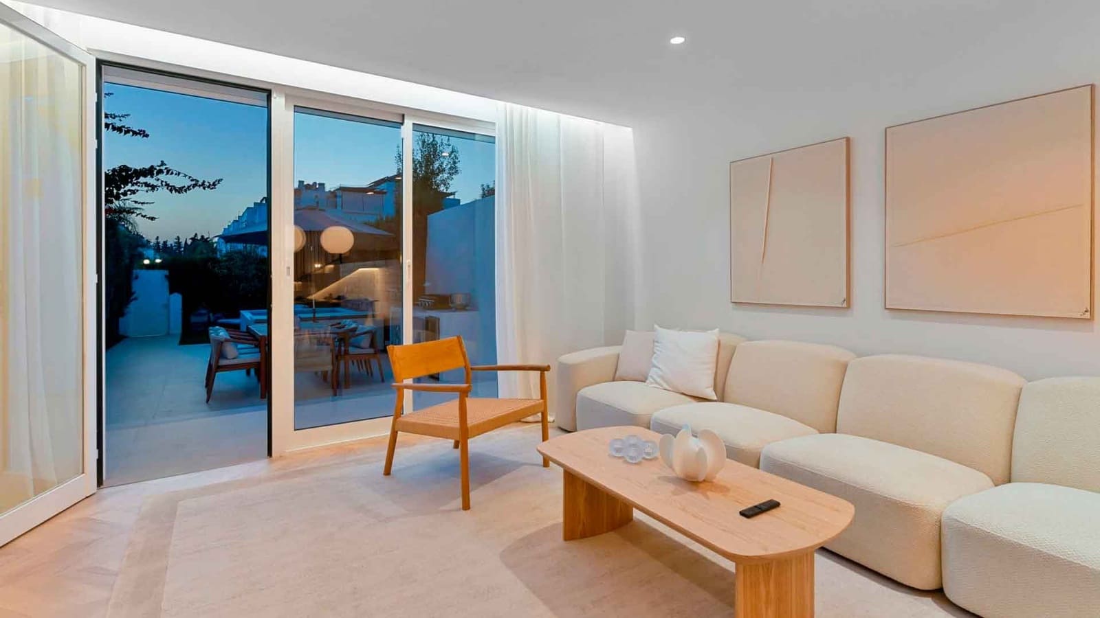 4 bedroom Townhouse for sale in Golden Mile with pool garage - € 995,000 (Ref: 10157637)