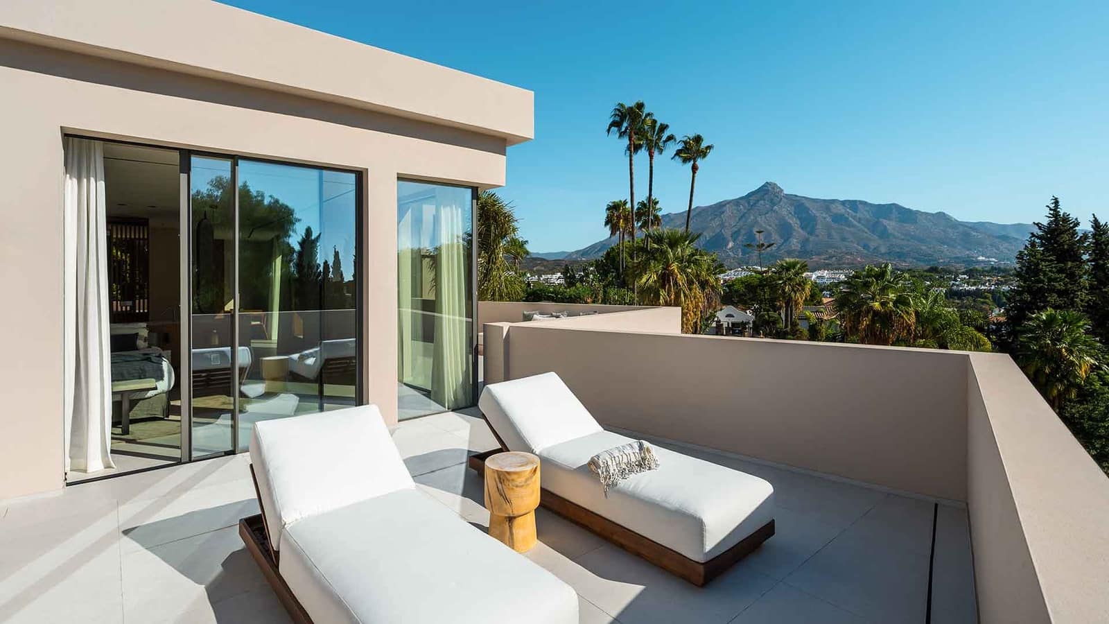 7 bedroom Villa for sale in Nueva Andalucia with pool garage - € 6,950,000 (Ref: 10166381)