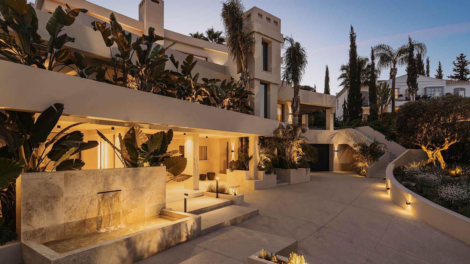 7 bedroom Villa for sale in Nueva Andalucia with pool garage - € 6,950,000 (Ref: 10166381)