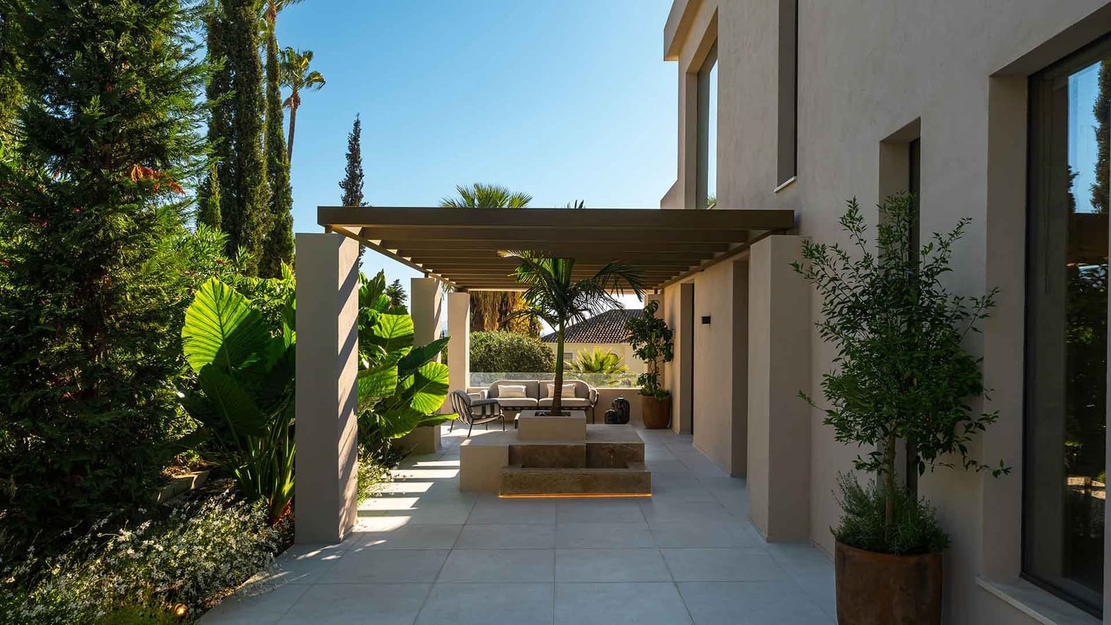 7 bedroom Villa for sale in Nueva Andalucia with pool garage - € 6,950,000 (Ref: 10166381)