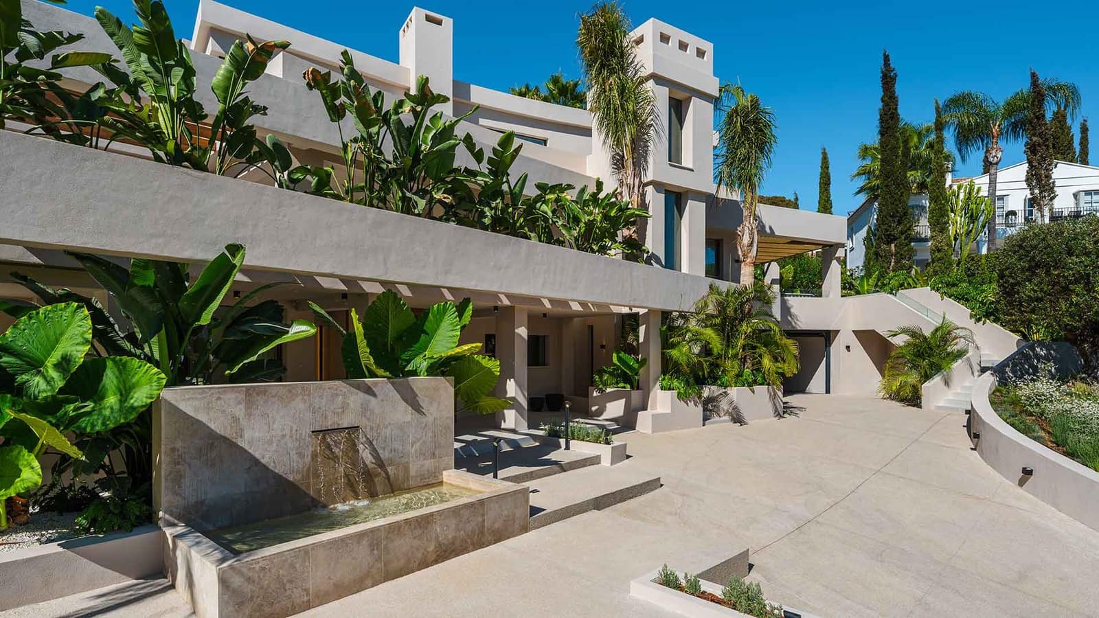 7 bedroom Villa for sale in Nueva Andalucia with pool garage - € 6,950,000 (Ref: 10166381)