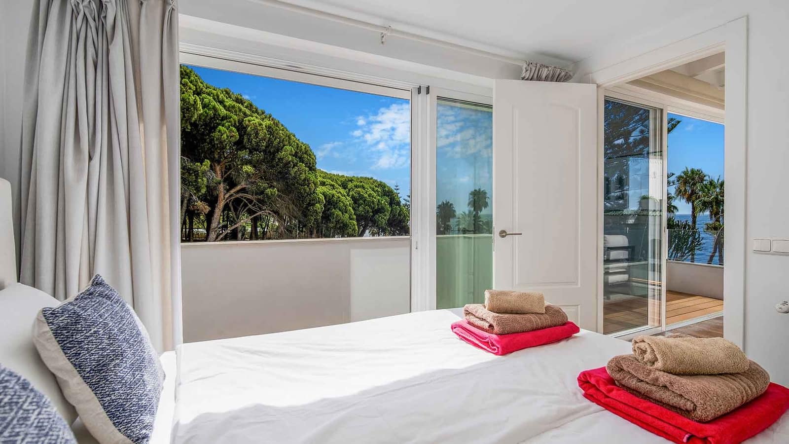 4 bedroom Townhouse for sale in Golden Mile with pool - € 3,950,000 (Ref: 10166382)