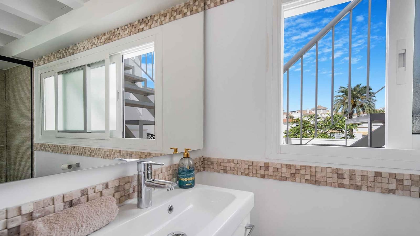 4 bedroom Townhouse for sale in Golden Mile with pool - € 3,950,000 (Ref: 10166382)