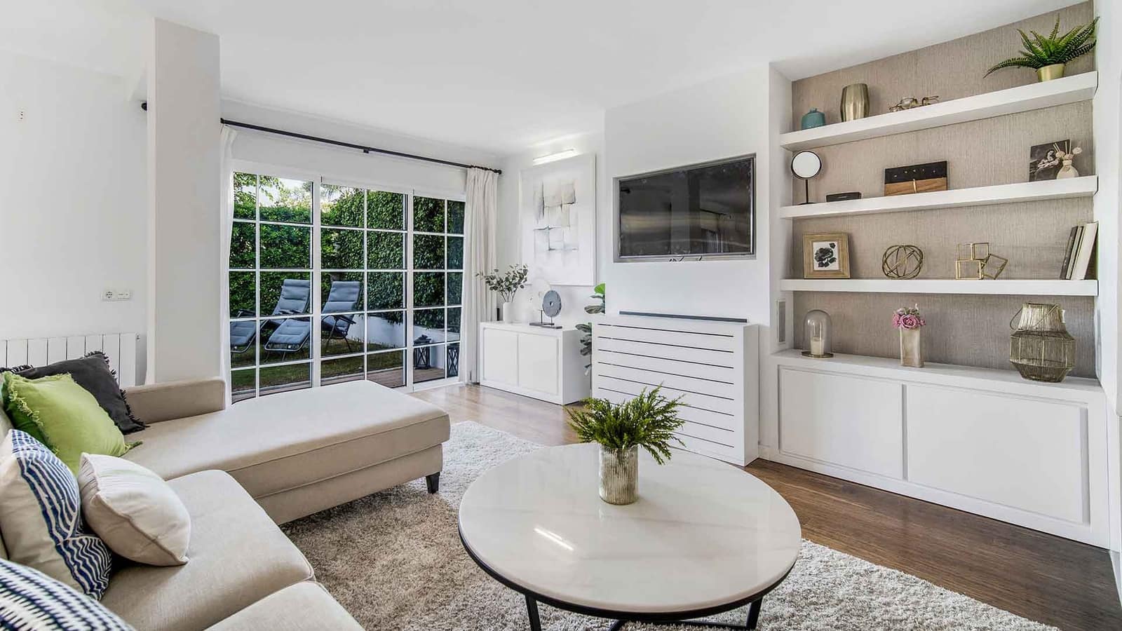 4 bedroom Townhouse for sale in Golden Mile with pool - € 3,950,000 (Ref: 10166382)