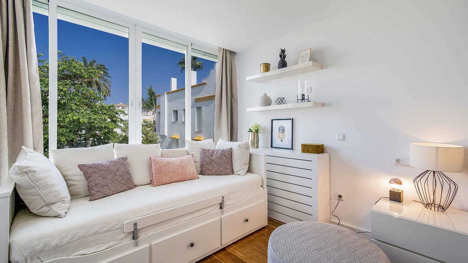 4 bedroom Townhouse for sale in Golden Mile with pool - € 3,950,000 (Ref: 10166382)