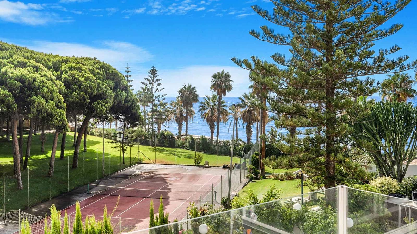4 bedroom Townhouse for sale in Golden Mile with pool - € 3,950,000 (Ref: 10166382)