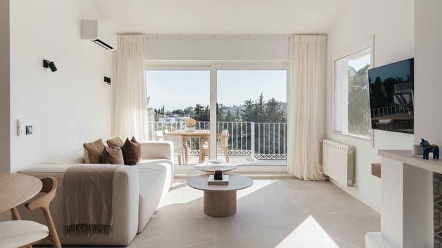 Casa de 2 habitaciones en Atalaya-Isdabe, Estepona en venta con piscina garaje - 525.000 € (Ref: 10166383)