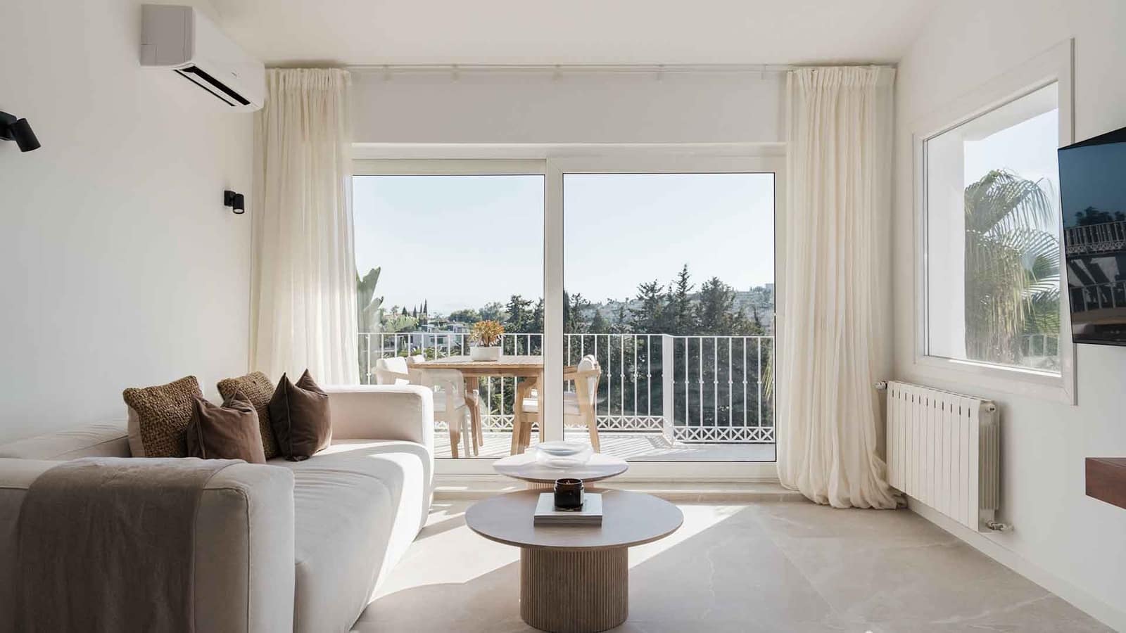 Casa de 2 habitaciones en Atalaya-Isdabe en venta con piscina garaje - 525.000 € (Ref: 10166383)