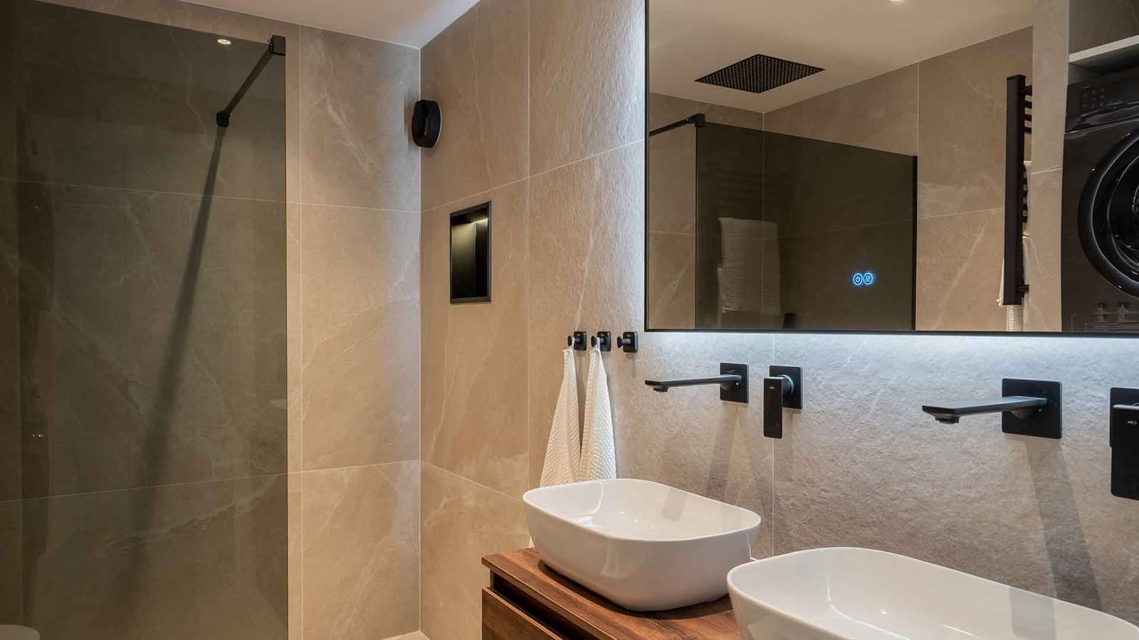 Casa de 2 habitaciones en Atalaya-Isdabe en venta con piscina garaje - 525.000 € (Ref: 10166383)