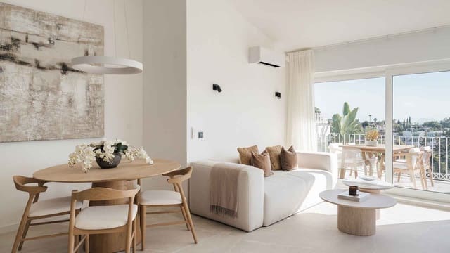 Casa de 2 habitaciones en Atalaya-Isdabe, Estepona en venta con piscina garaje - 525.000 € (Ref: 10166383)