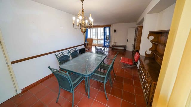 4 soveværelse Lejlighed til salg i Playa Bajadilla - Puertos, Marbella - € 550.000 (Ref: 10171239)