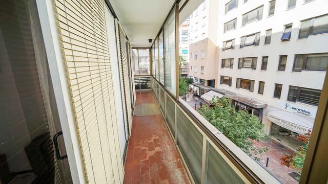 4 soveværelse Lejlighed til salg i Playa Bajadilla - Puertos, Marbella - € 550.000 (Ref: 10171239)