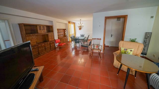 4 soveværelse Lejlighed til salg i Playa Bajadilla - Puertos, Marbella - € 550.000 (Ref: 10171239)