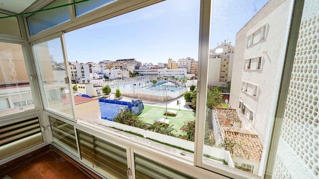 4 soveværelse Lejlighed til salg i Playa Bajadilla - Puertos, Marbella - € 550.000 (Ref: 10171239)