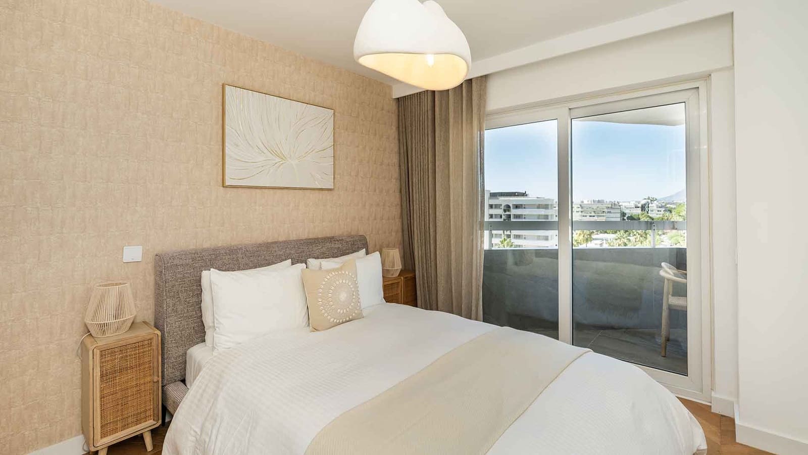 1 soveværelse Penthouse til salg i Marbella med swimmingpool garage - € 850.000 (Ref: 10171240)
