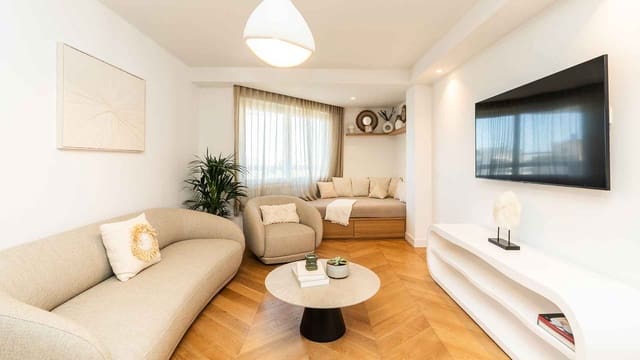 1 soveværelse Penthouse til salg i Playa Bajadilla - Puertos, Marbella med swimmingpool garage - € 850.000 (Ref: 10171240)