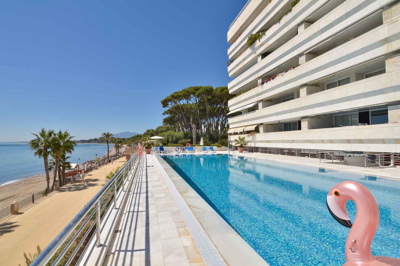 2 soveværelse Lejlighed til salg i Golden Mile med swimmingpool garage - € 1.600.000 (Ref: 10177053)