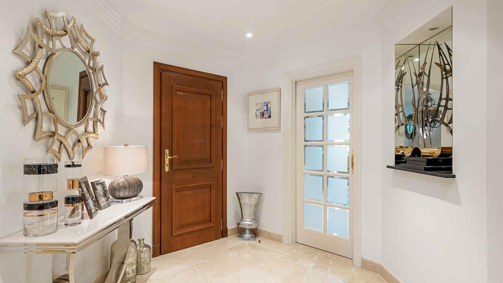 3 sovrum Lägenhet till salu i Nueva Andalucia med pool garage - 1 595 000 € (Ref: 10182934)