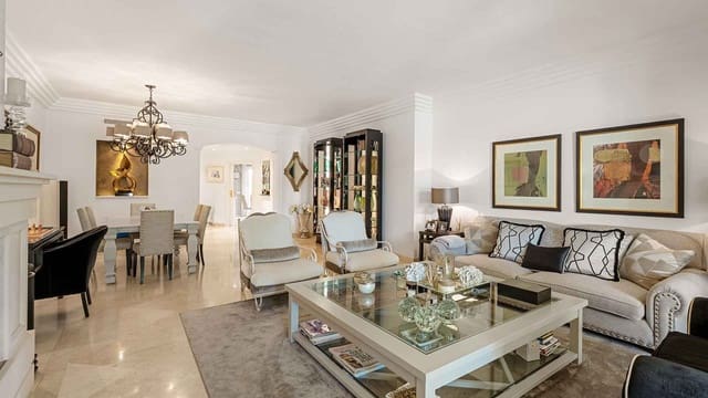 3 Zimmer Apartment zu verkaufen in Nueva Andalucía Centro, Marbella mit Pool Garage - 1.595.000 € (Ref: 10182934)