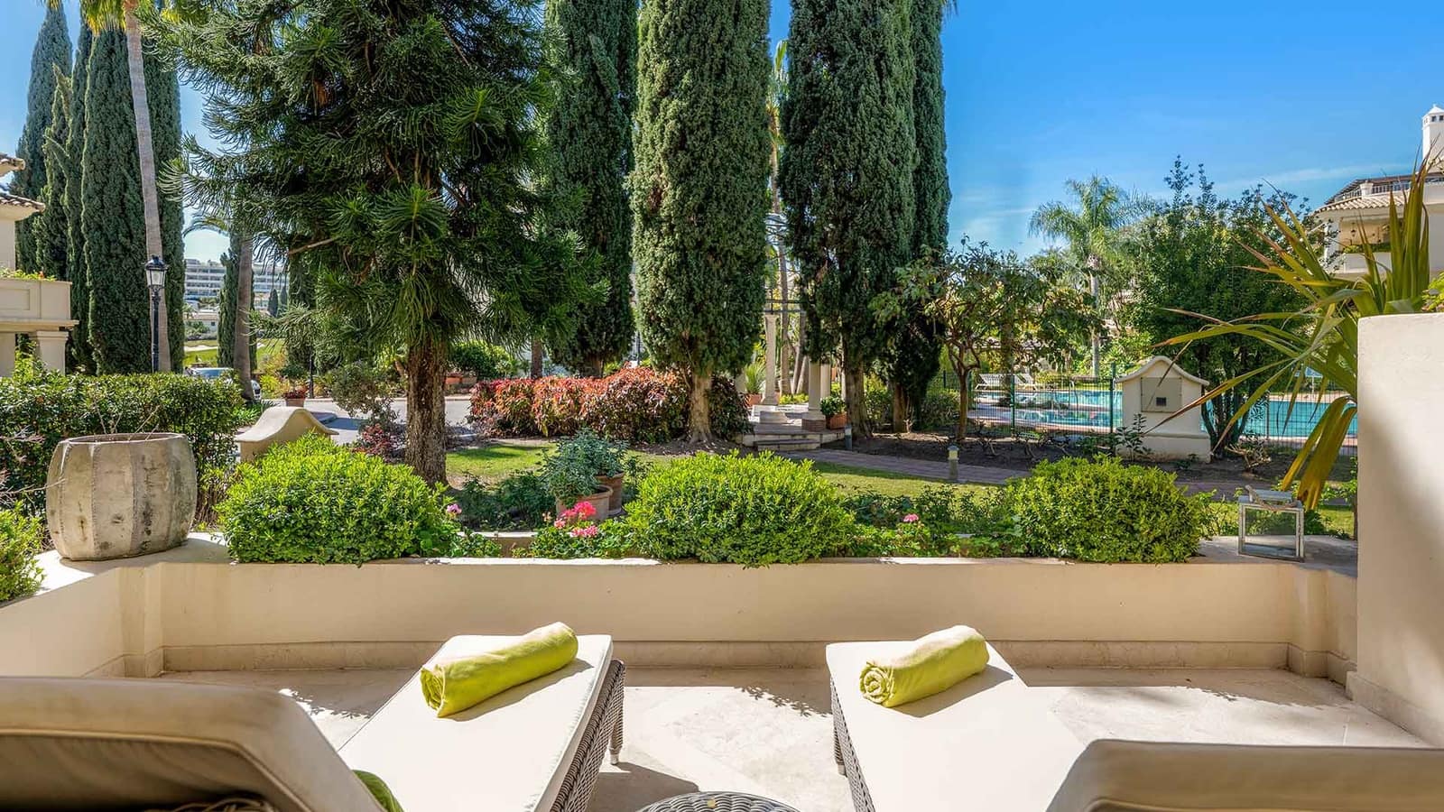3 sovrum Lägenhet till salu i Nueva Andalucia med pool garage - 1 595 000 € (Ref: 10182934)