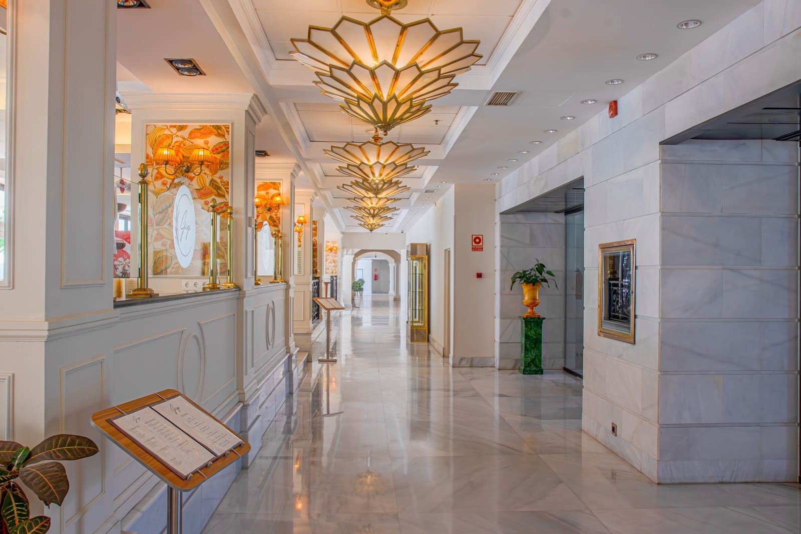 2 bedroom Penthouse for sale in Golden Mile with pool garage - € 1,200,000 (Ref: 10182935)