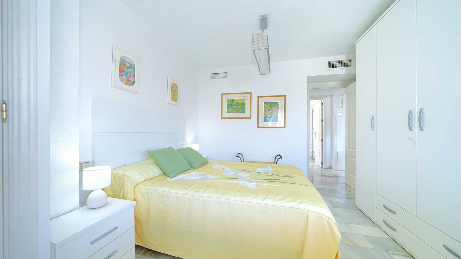 2 soveværelse Lejlighed til salg i Marbella med swimmingpool - € 475.000 (Ref: 1993554)